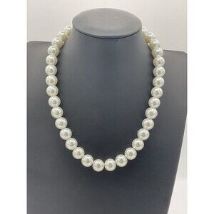 Classic Faux Pearl Necklace With Adjustable Chain